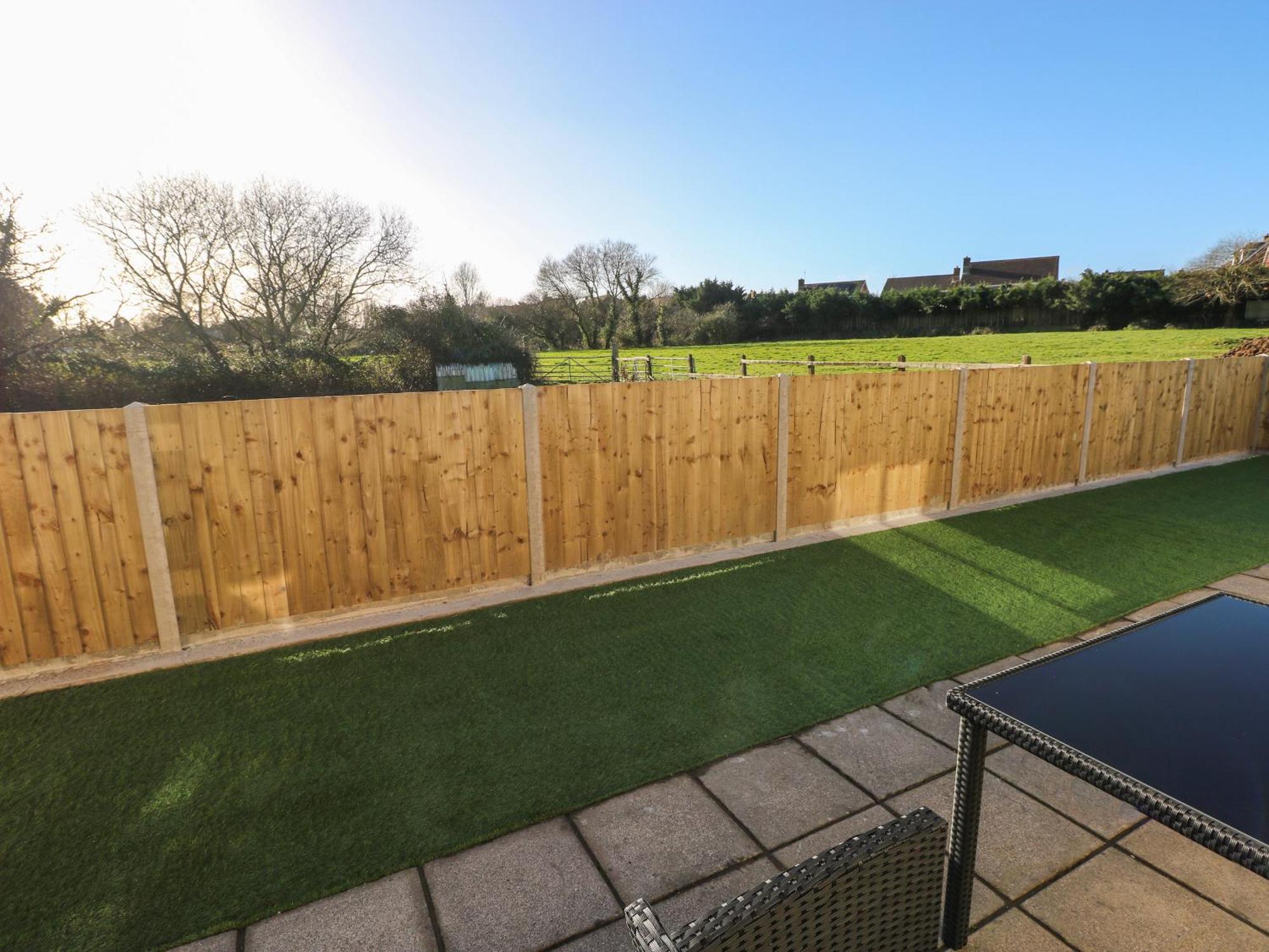 The Old Well Bungalow - Ty Mawr Farm Cardiff Exterior photo